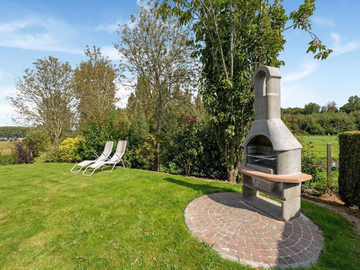 Stunning Holiday Home In Oombergen With Terrace And Garden Zottegem Екстер'єр фото