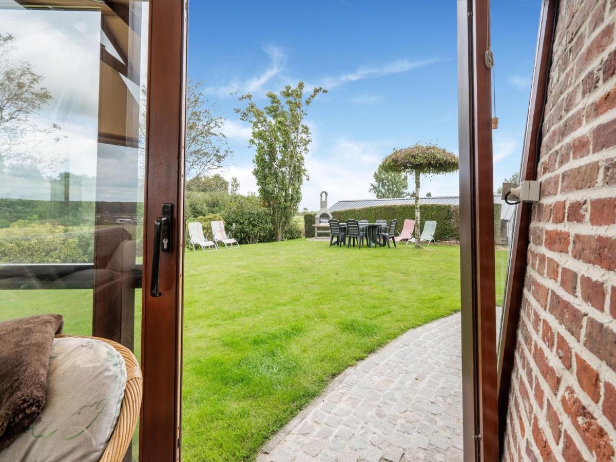 Stunning Holiday Home In Oombergen With Terrace And Garden Zottegem Екстер'єр фото